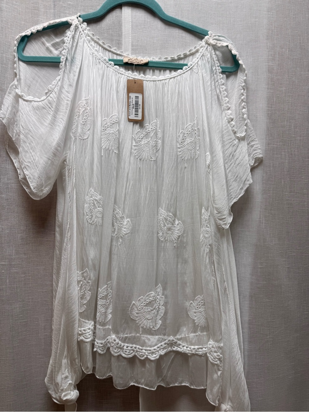Women’s White Cold-Shoulder Embroidered Boho Top